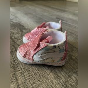 Vans. Glitter. Baby Shark. Soft bottom. Velcro.